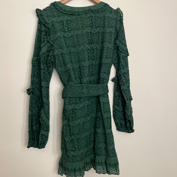 Veronica Beard Ruffle Eyelet Wrap Dress size 10 - Picture 9 of 9